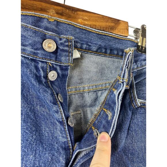 Vintage Levis 501 Jeans 32x30 Fly Button Y2K 2000s Mens Straight Leg Med Wash - Picture 10 of 14